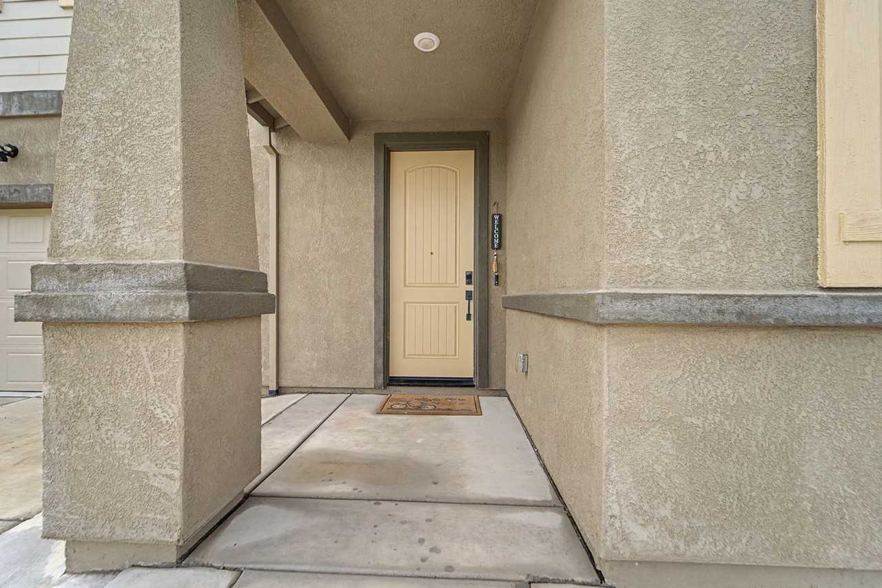 820 Berryessa Way - Photo 4 of 27