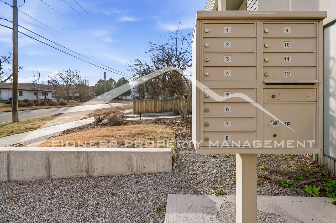 3131 W 18th Ave - Photo 3 of 26