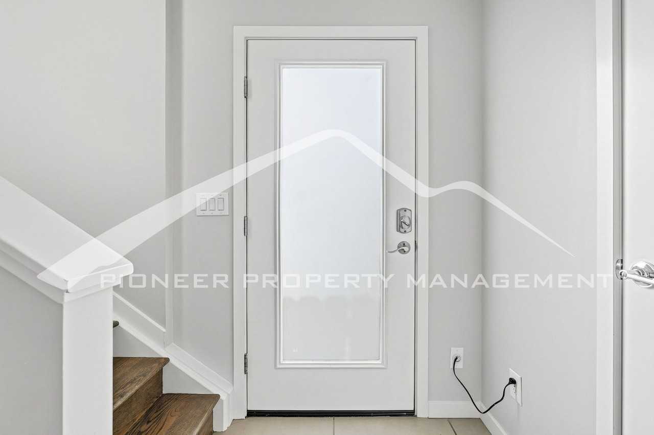 3131 W 18th Ave - Photo 5 of 26