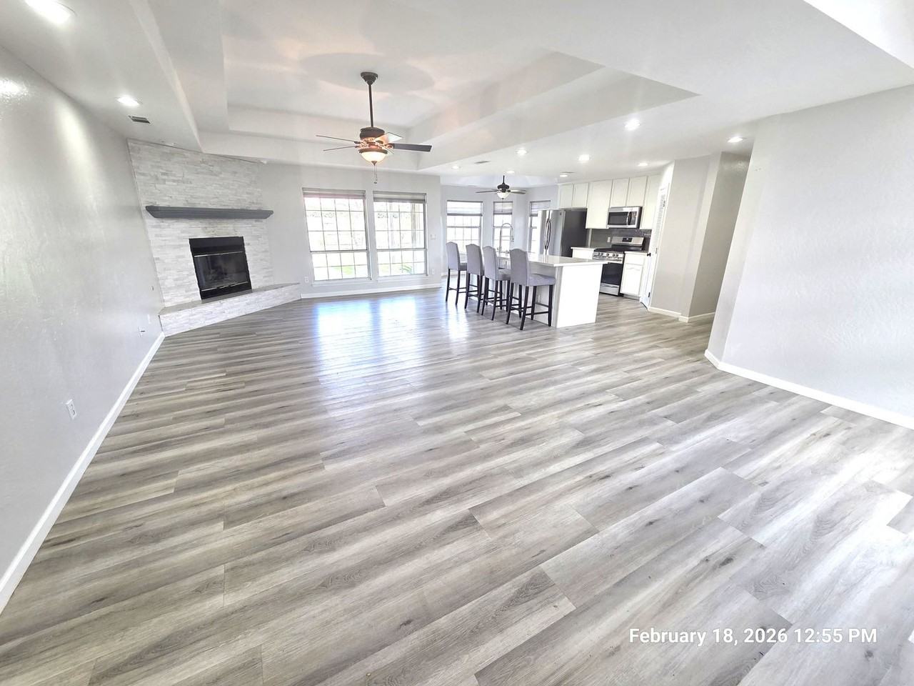 4722 W La Vida Ave - Photo 2 of 20