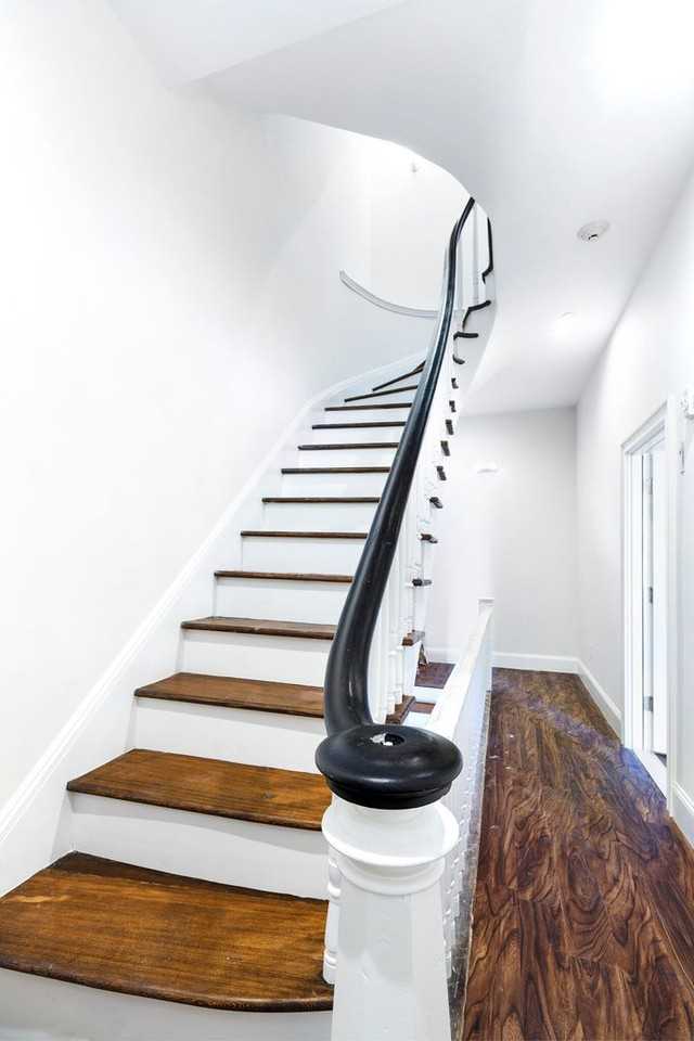 1904 Washington St - Photo 7 of 12