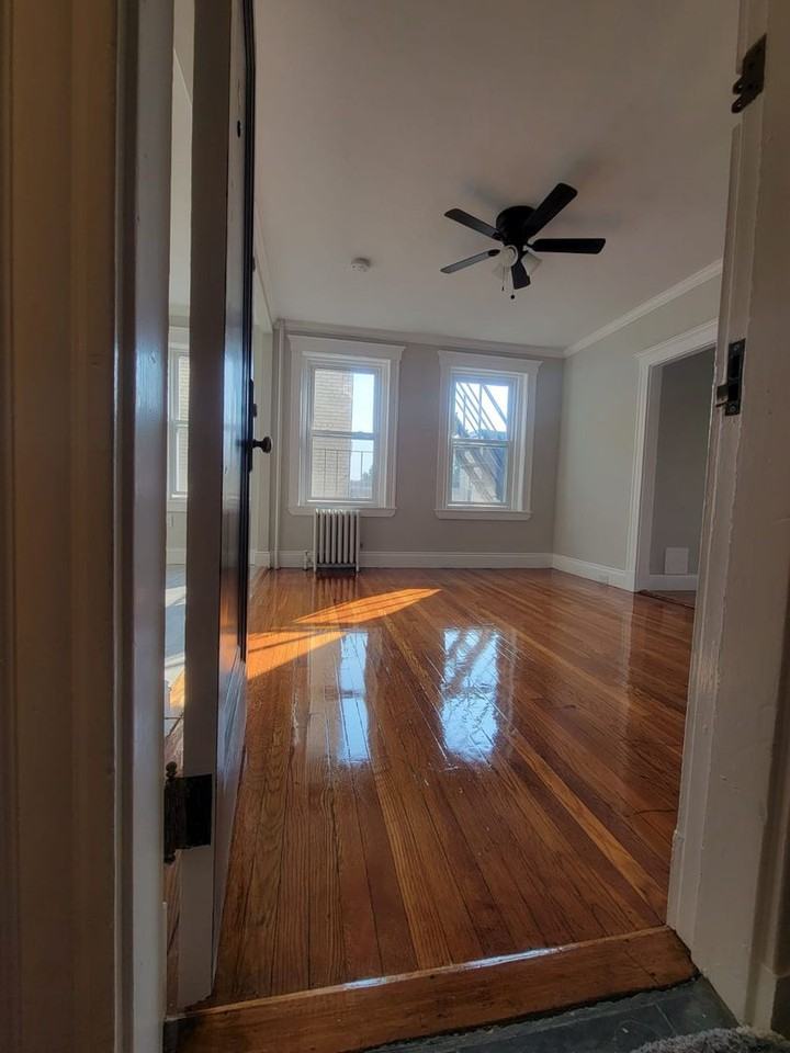 125 Brainerd Rd - Photo 5 of 12
