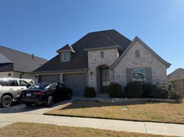 featured image of 2421 Stella Ln