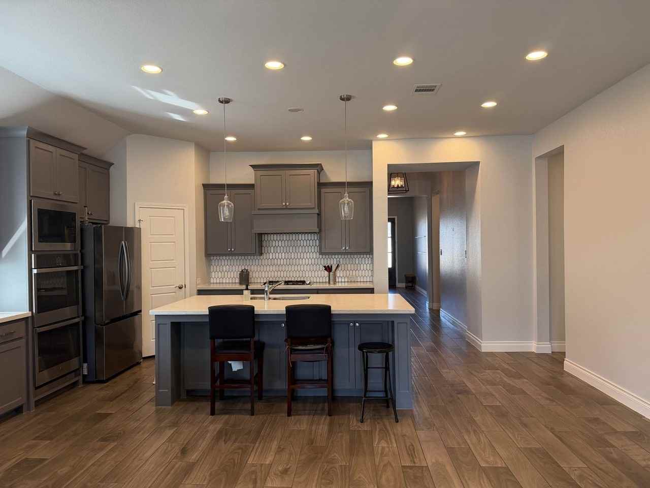 2421 Stella Ln - Photo 5 of 23