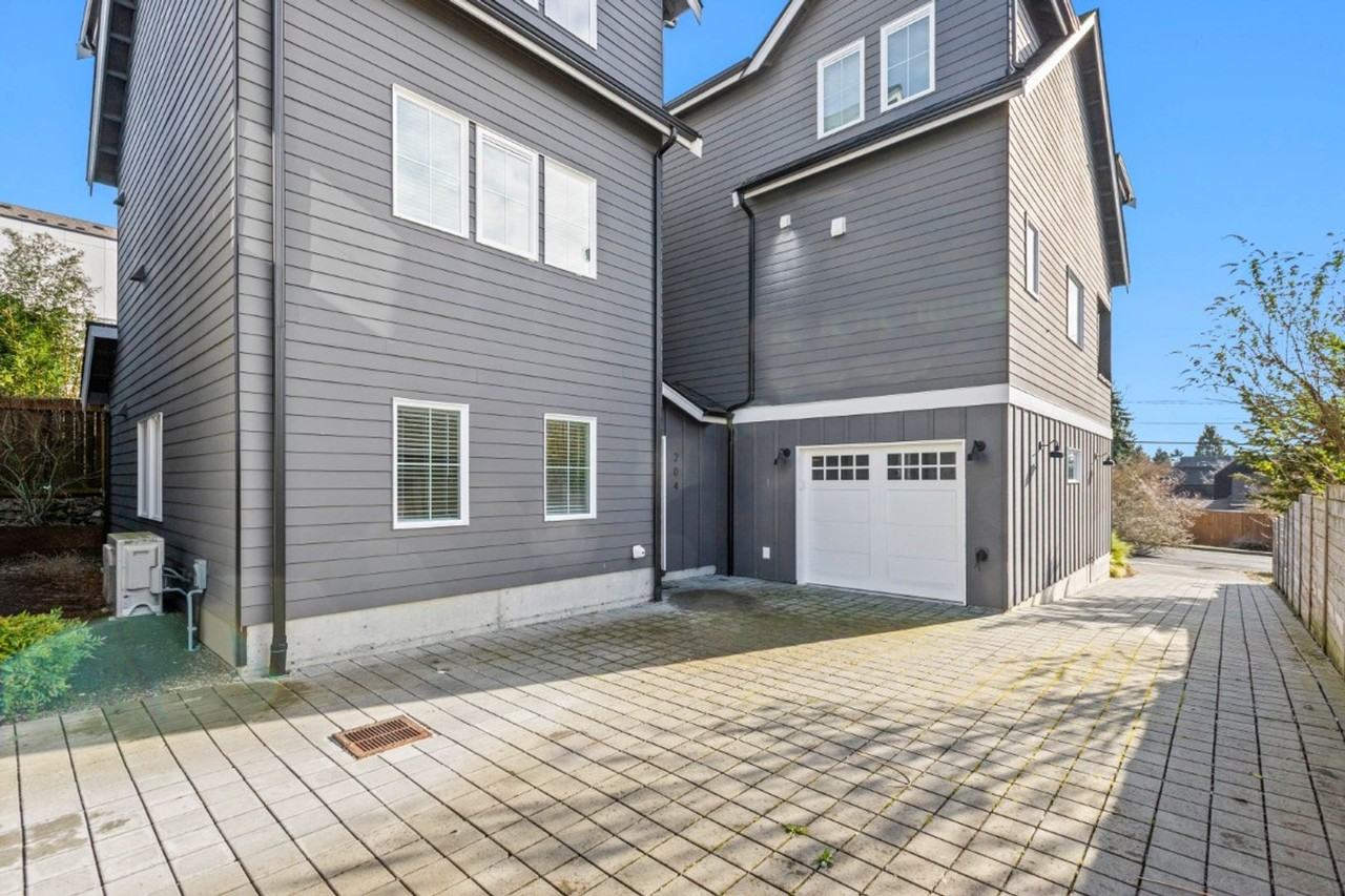 206 N 100th St #2 - Photo 2 of 27