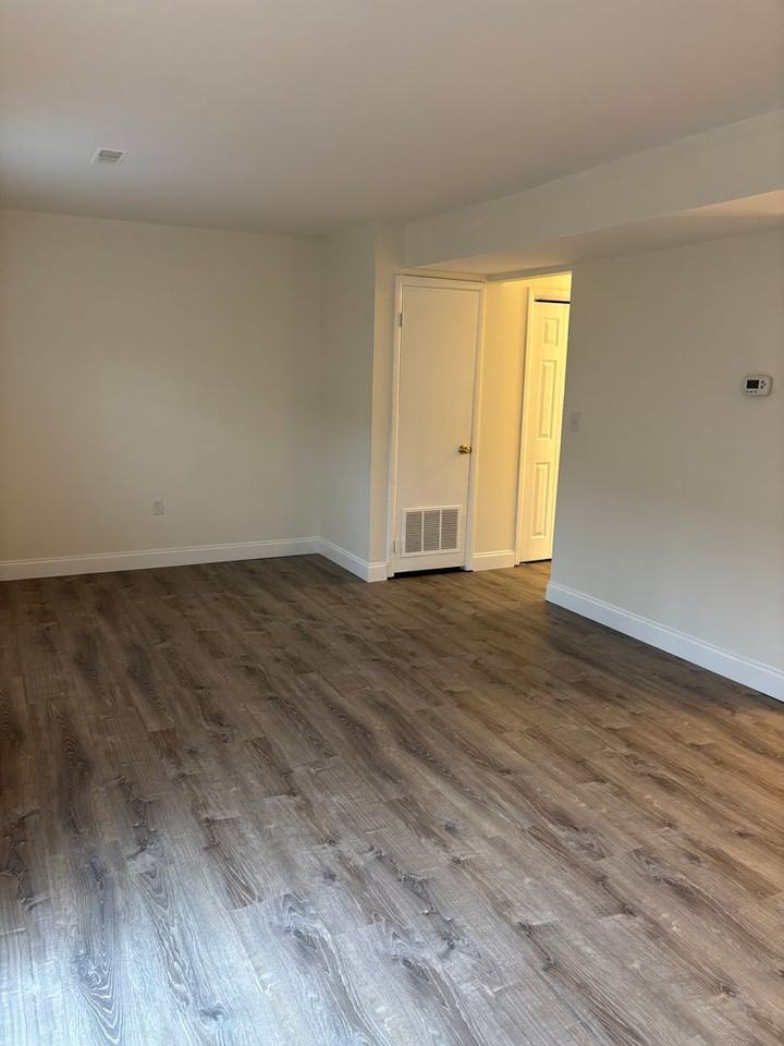 812 Bellows Ave - Photo 5 of 13