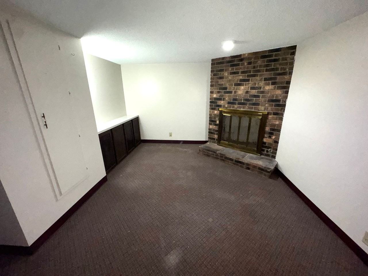 700 S 22nd St - Photo 7 of 7