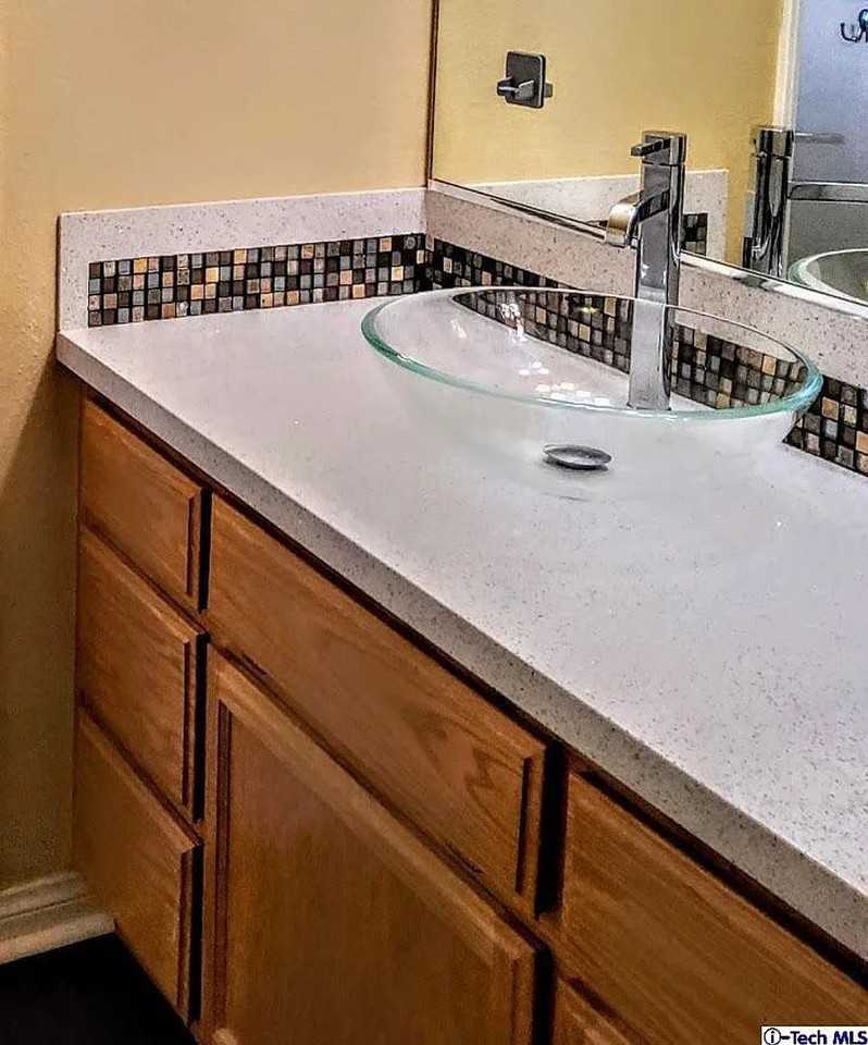 8523 Barberry Ave - Photo 7 of 8