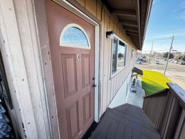 featured image of 271 S 7th St