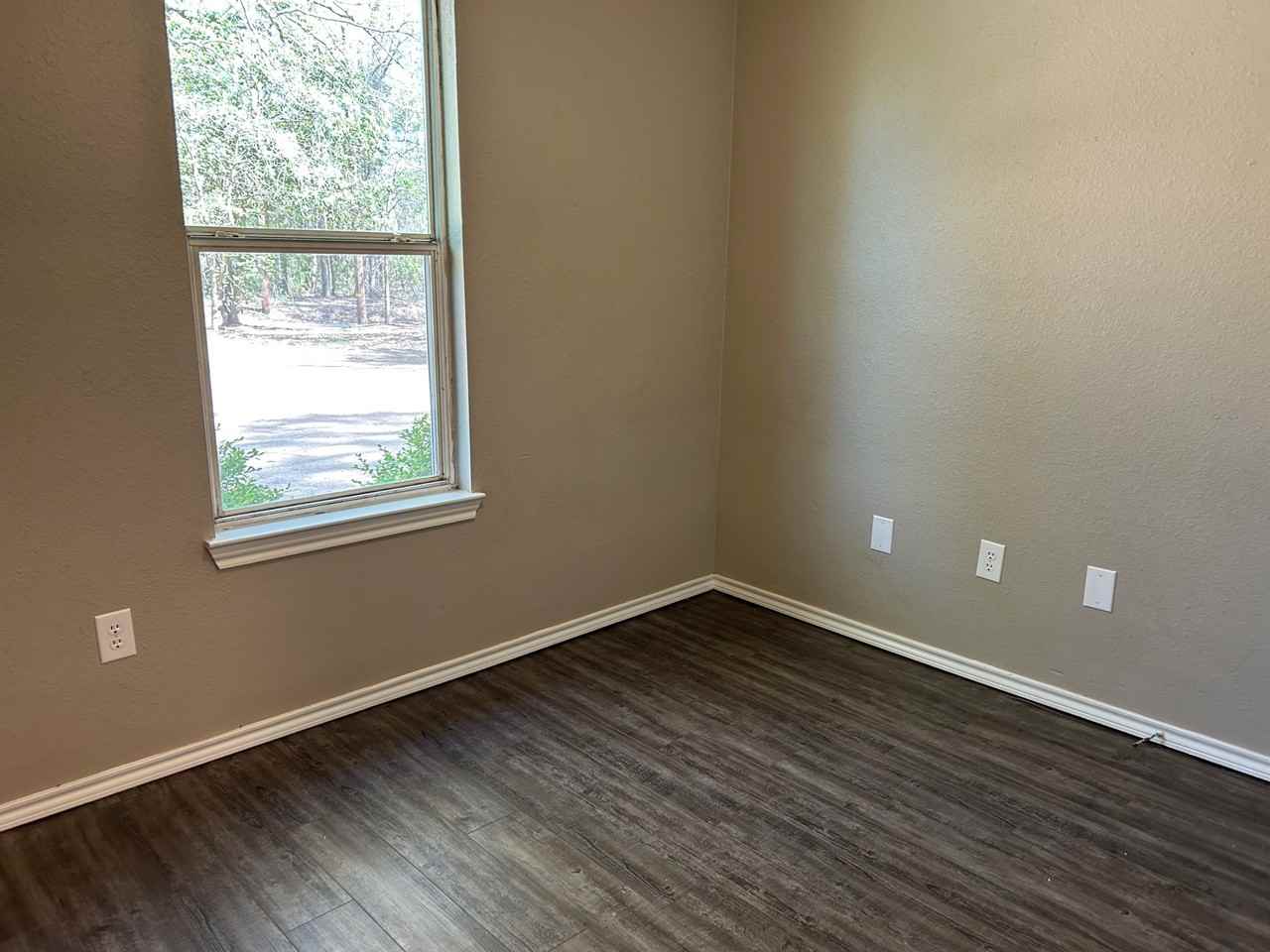 434 S Nixon St - Photo 3 of 14