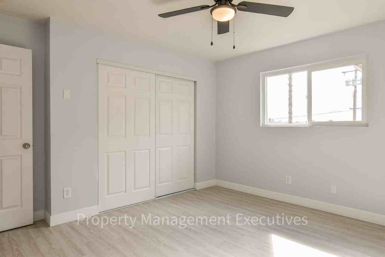 1117 Helix St #B - Photo 7 of 9