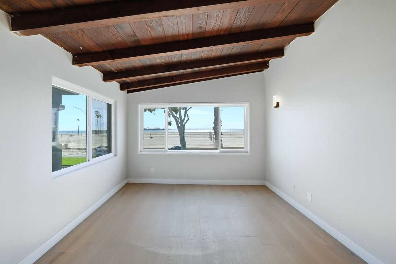 5339 E Ocean Blvd - Photo 6 of 8