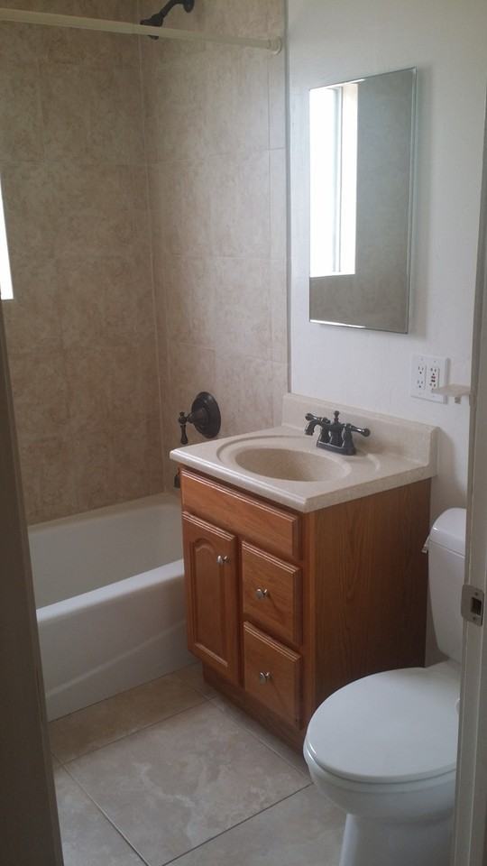 2208 E Indianola Ave - Photo 5 of 15