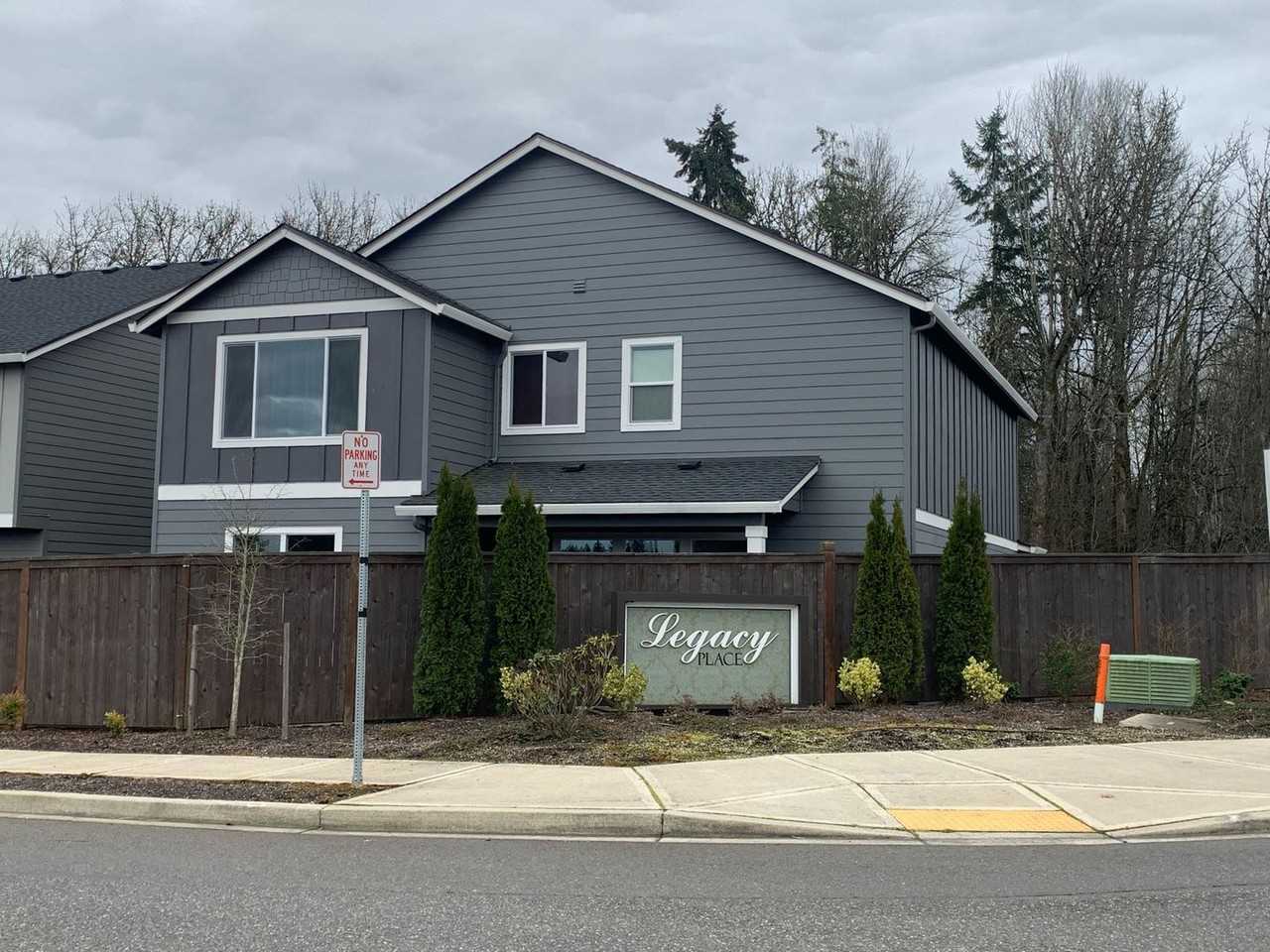 17005 Ne 18th Ave - Photo 2 of 31