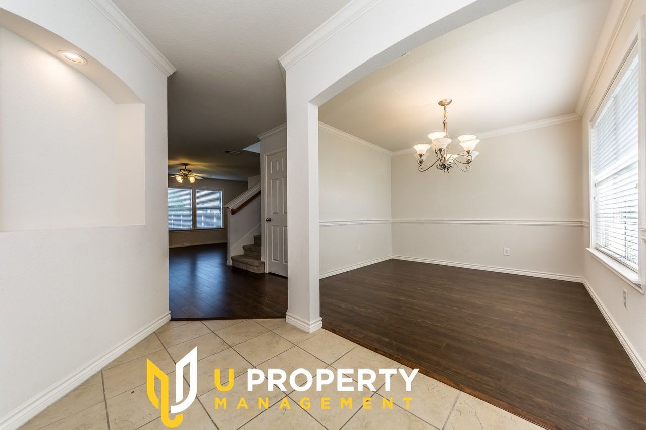 5425 Summit View Dr - Photo 4 of 30