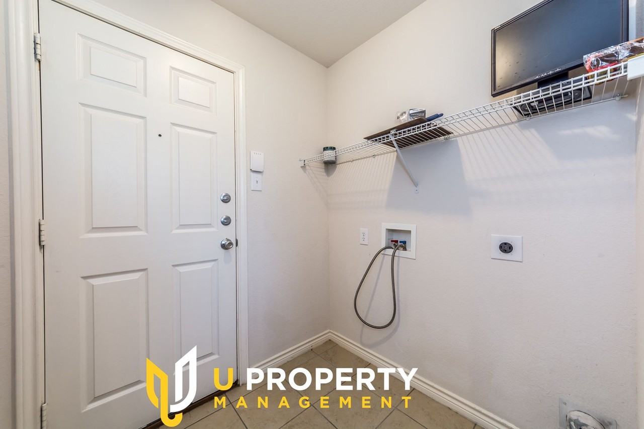 5425 Summit View Dr - Photo 7 of 30