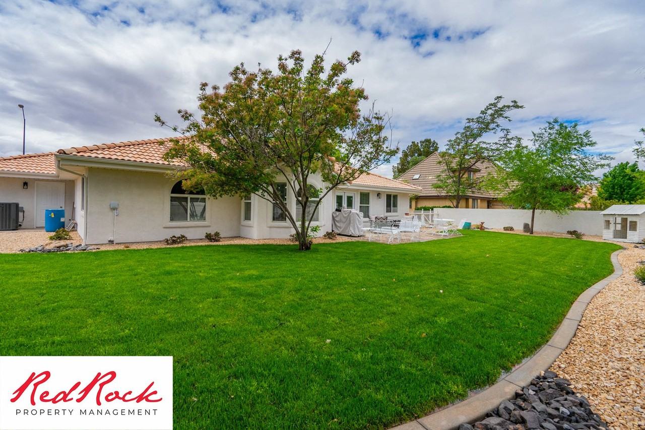 1861 Point Dr - Photo 2 of 37