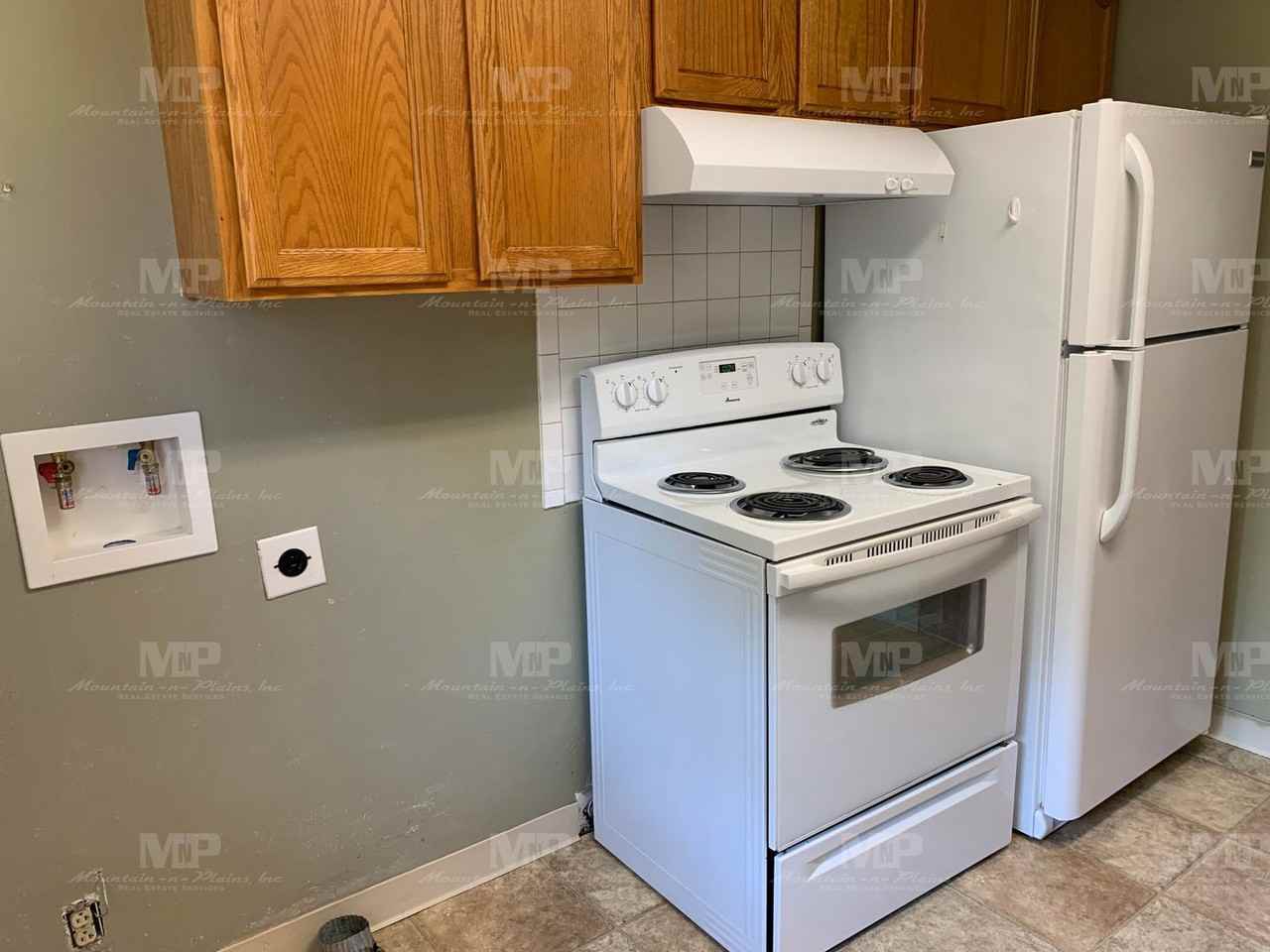 1020 N Taft Hill Rd - Photo 5 of 12