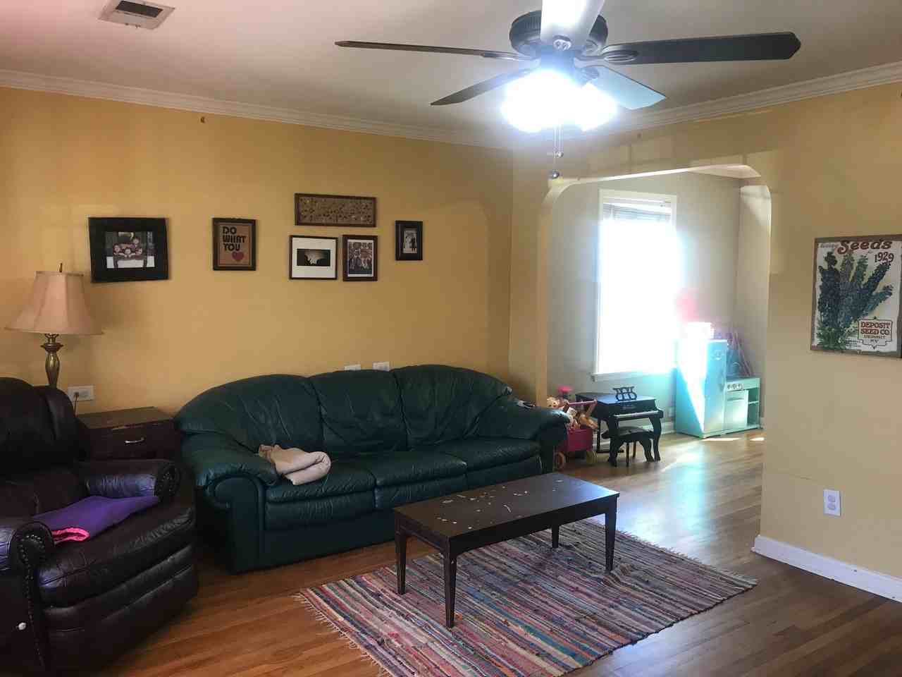 306 19th St - Photo 6 of 20