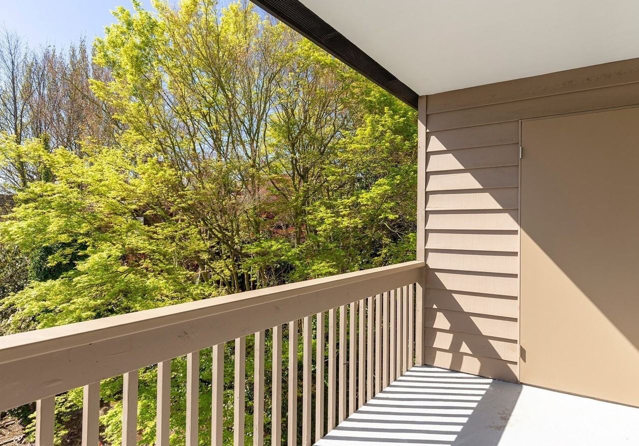 Luke Apartments - Photo 2 of 3