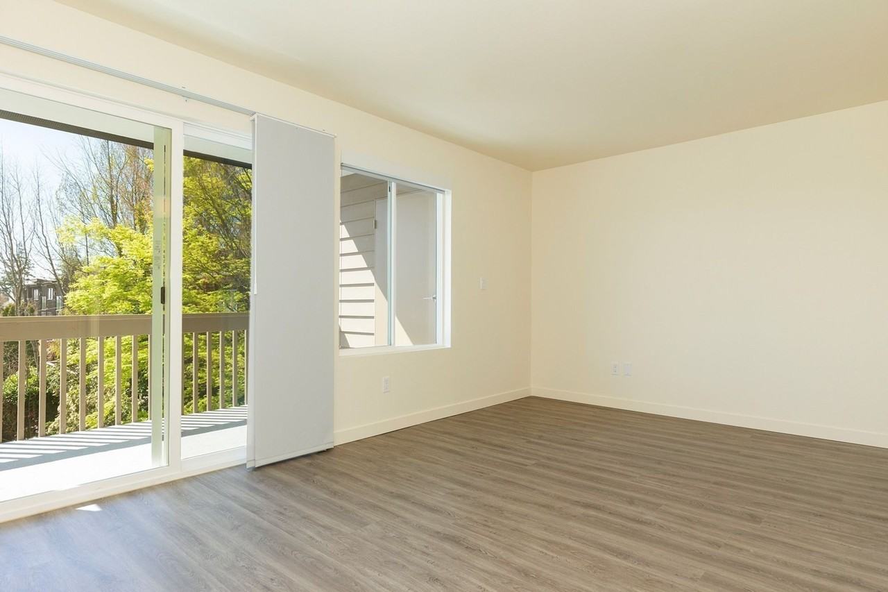 Luke Apartments - Photo 3 of 3