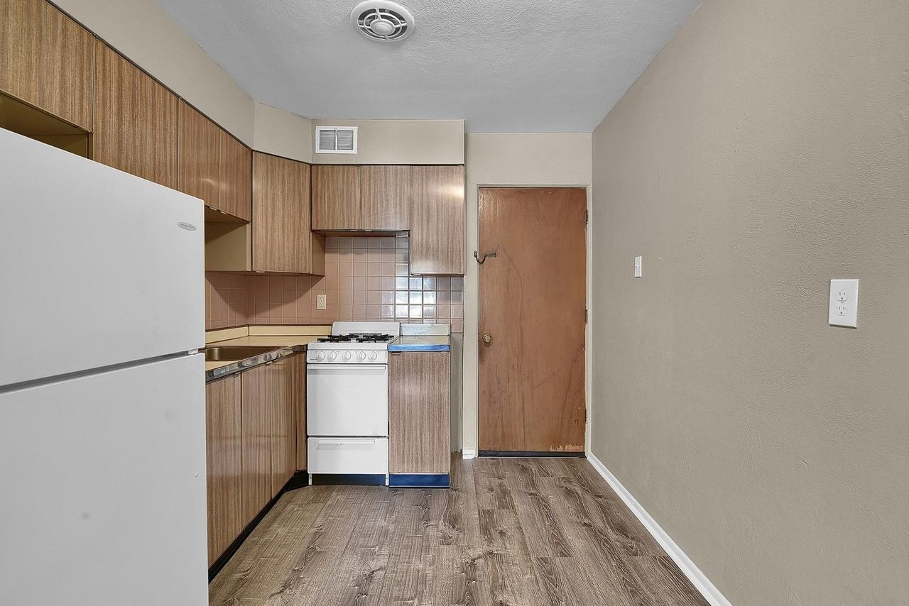 4421A Donovan Ave - Photo 7 of 11