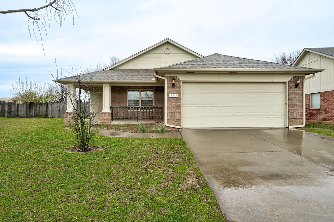 13313 Sw 2nd Ter - Photo 2 of 33