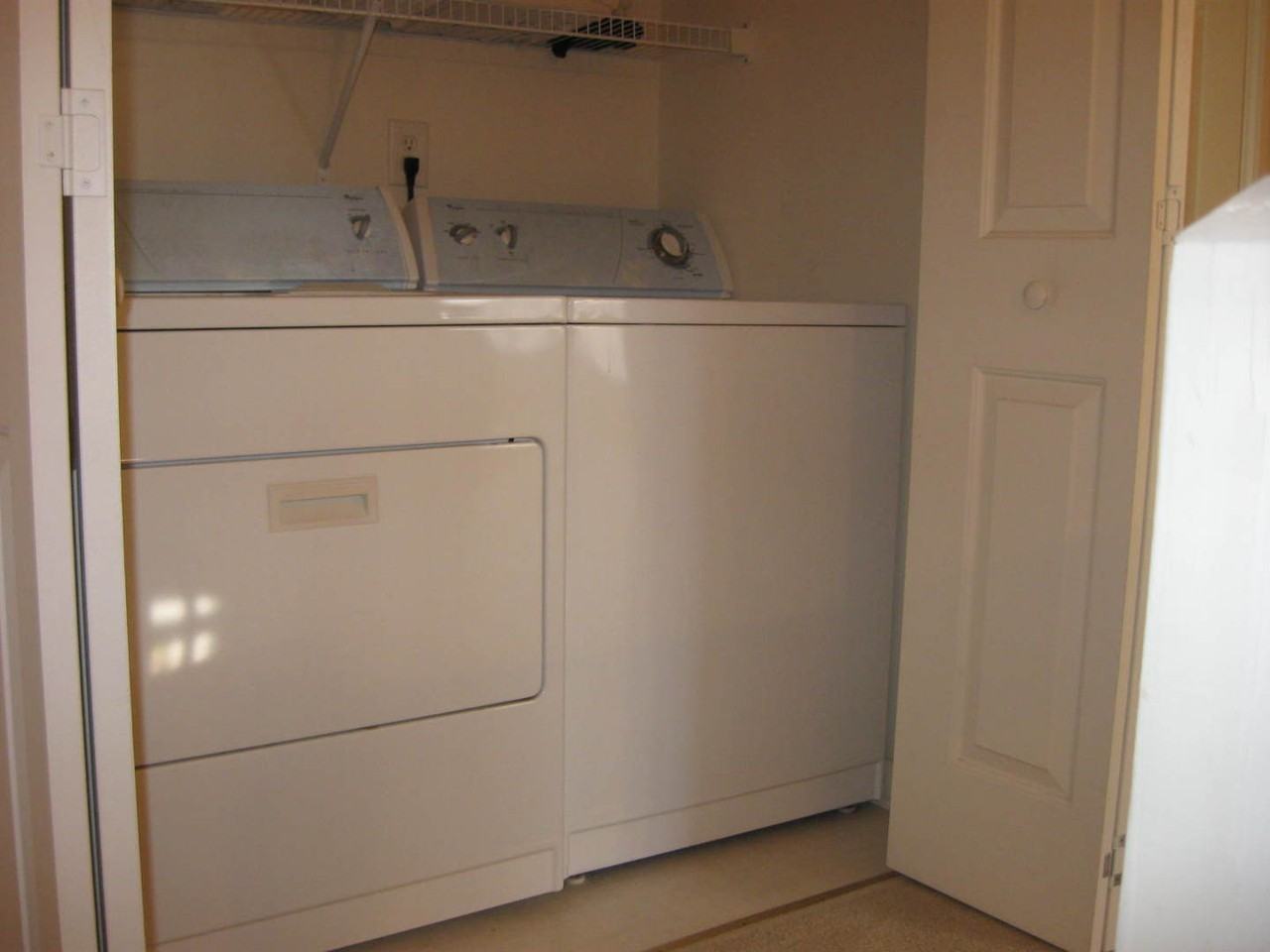 17 Pickwick Pl - Photo 6 of 13