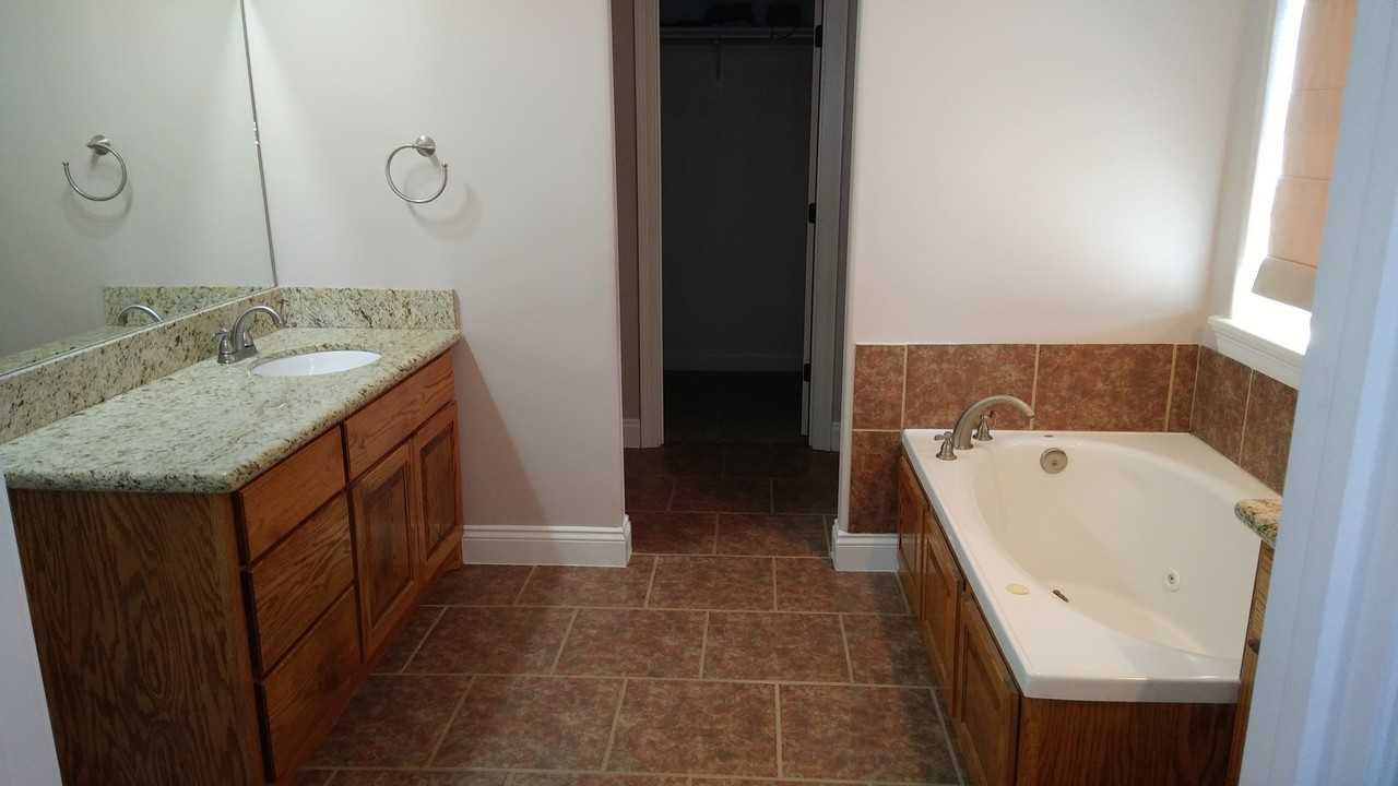 3656 Belview Rd - Photo 6 of 14