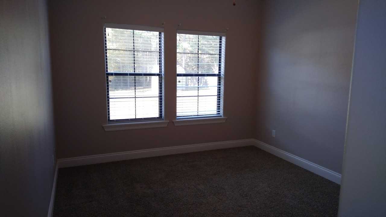 3656 Belview Rd - Photo 7 of 14