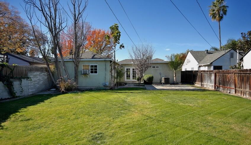 4908 Denny Ave - Photo 6 of 50