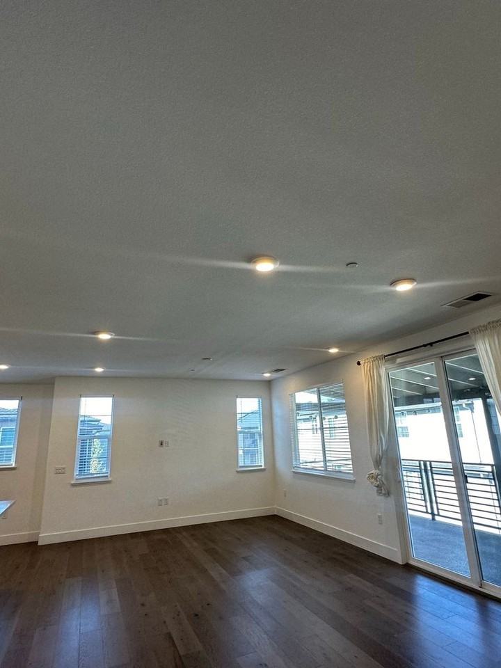 407 Rhythm Ln - Photo 7 of 13