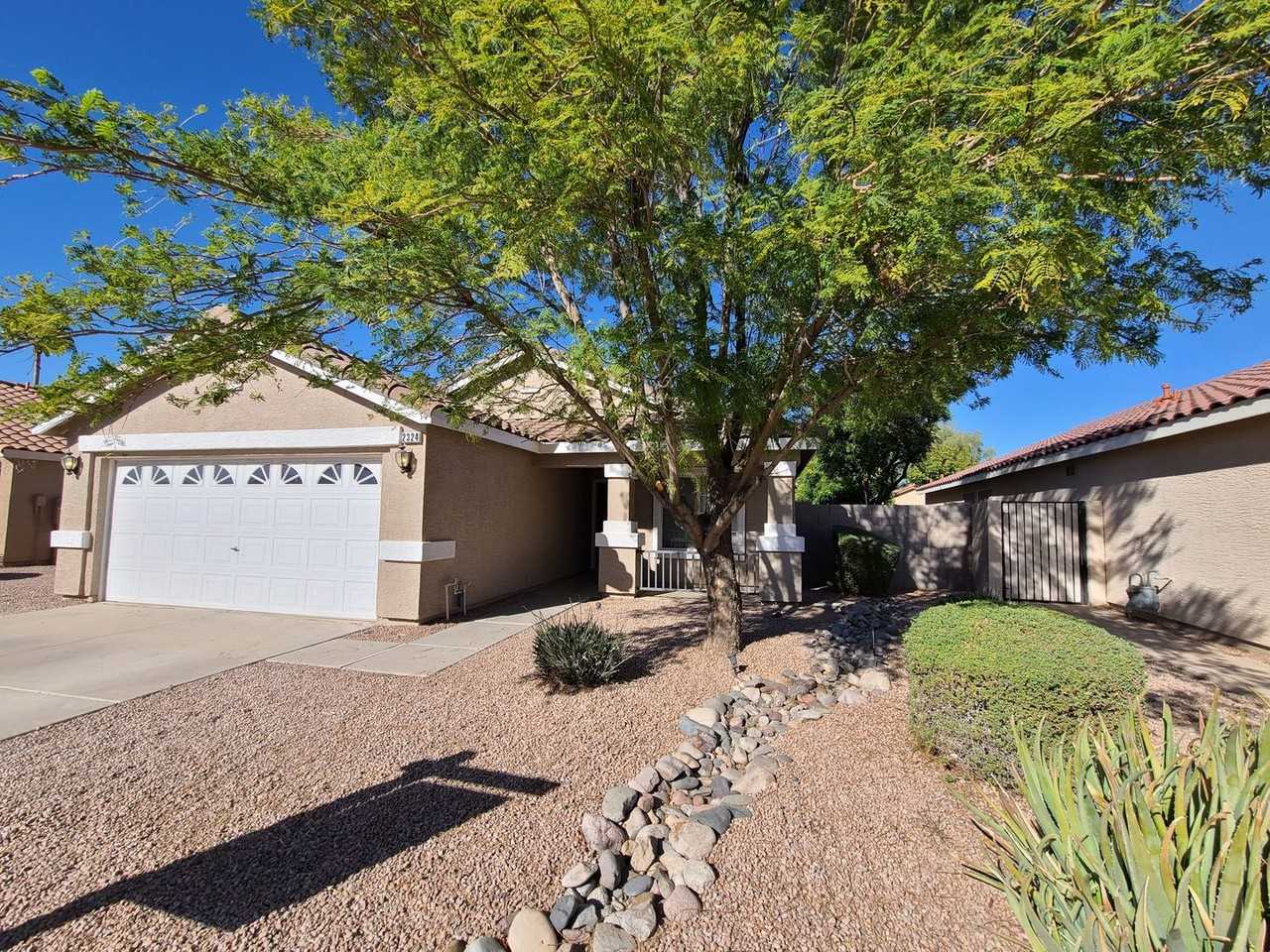 2324 E Browning Pl - Photo 2 of 20
