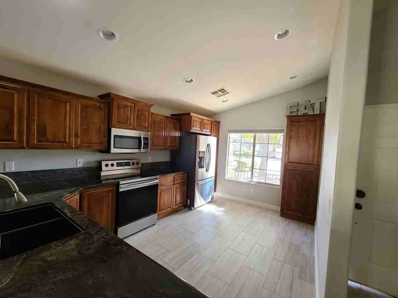 2324 E Browning Pl - Photo 3 of 20