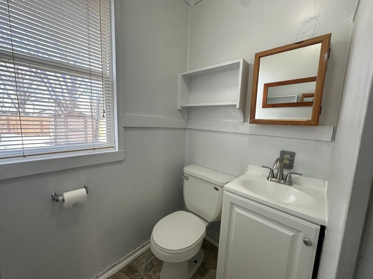 313 Bunker Ave - Photo 7 of 8