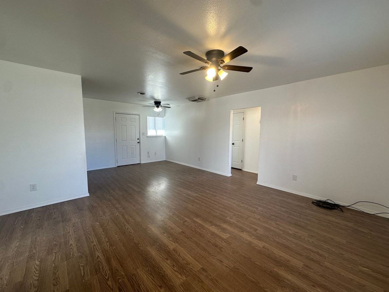 803 Saguaro St - Photo 3 of 17