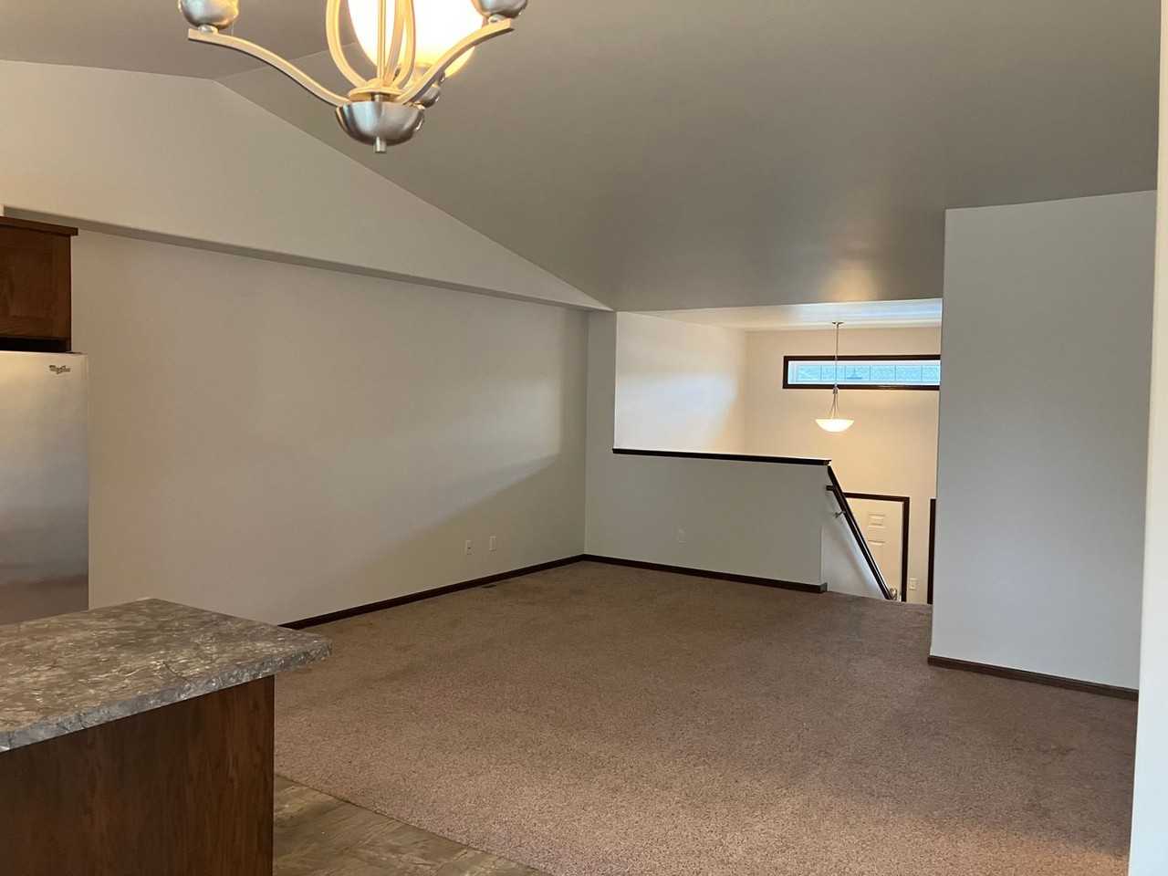 1320 13th St W - Photo 6 of 26