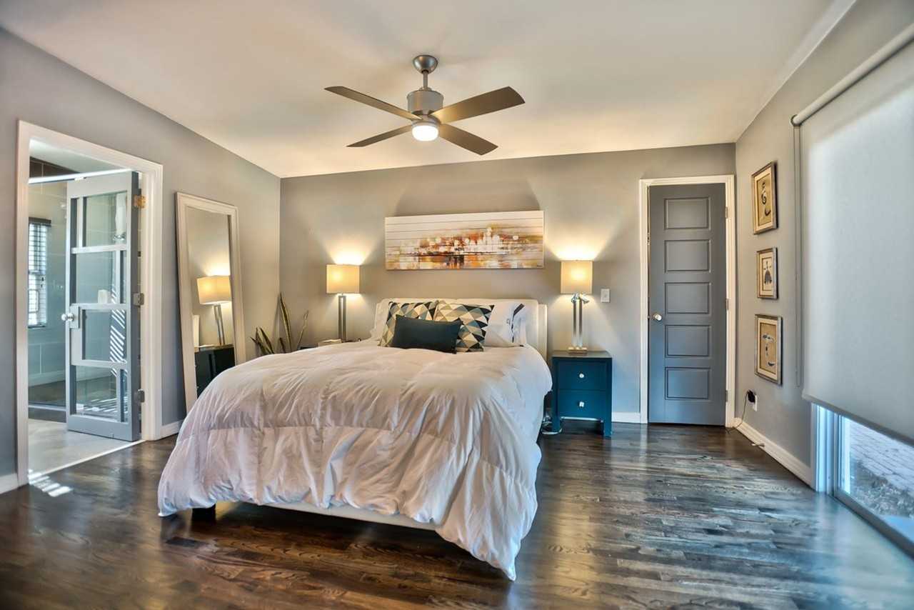 2111 Gibbs Dr - Photo 5 of 26