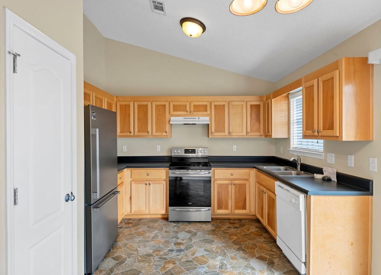 8959 Gristmill Way - Photo 5 of 20