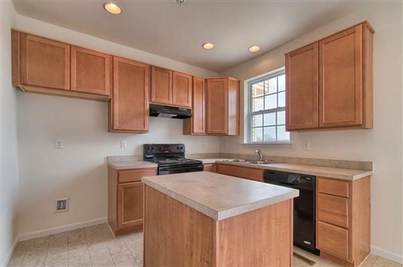 1167 Ledge Dr - Photo 2 of 15