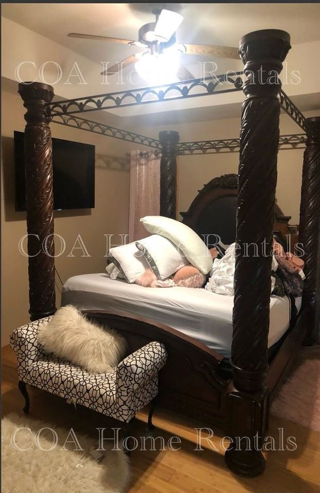 2218 S Beech St - Photo 7 of 12