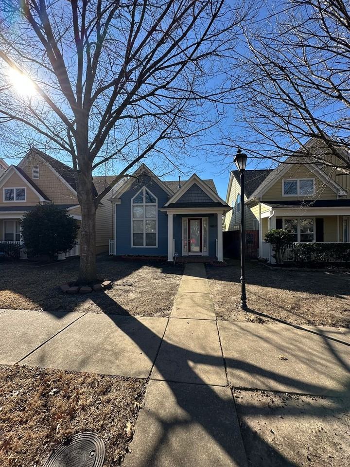 1331 Island Pl E - Photo 2 of 27