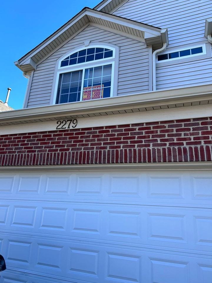 2279 Stoughton Dr - Photo 2 of 14