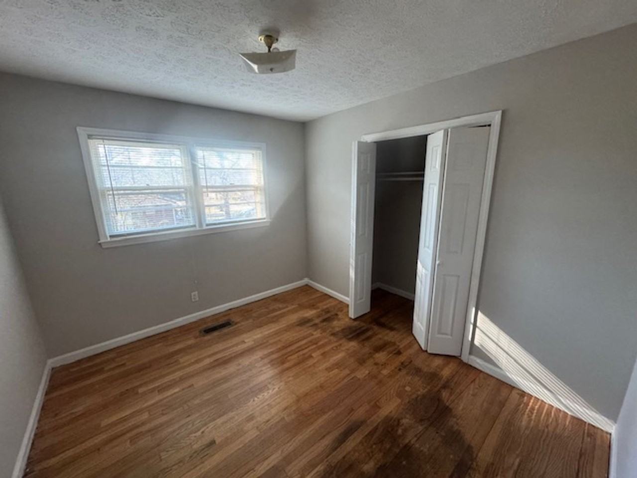 116 Alton Dr - Photo 5 of 8