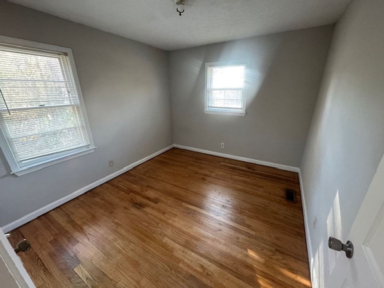 116 Alton Dr - Photo 6 of 8