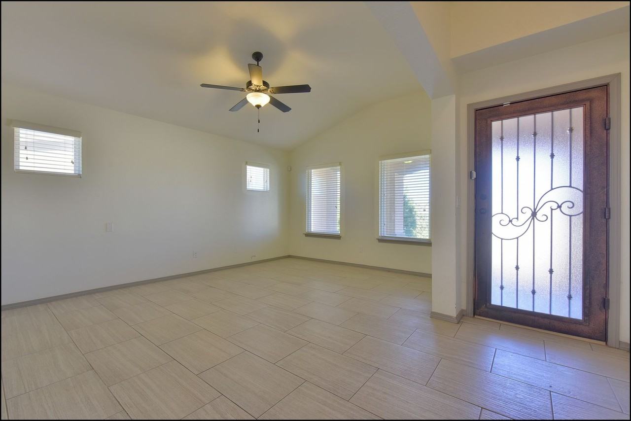 4957 Margarita Talamantes - Photo 5 of 40