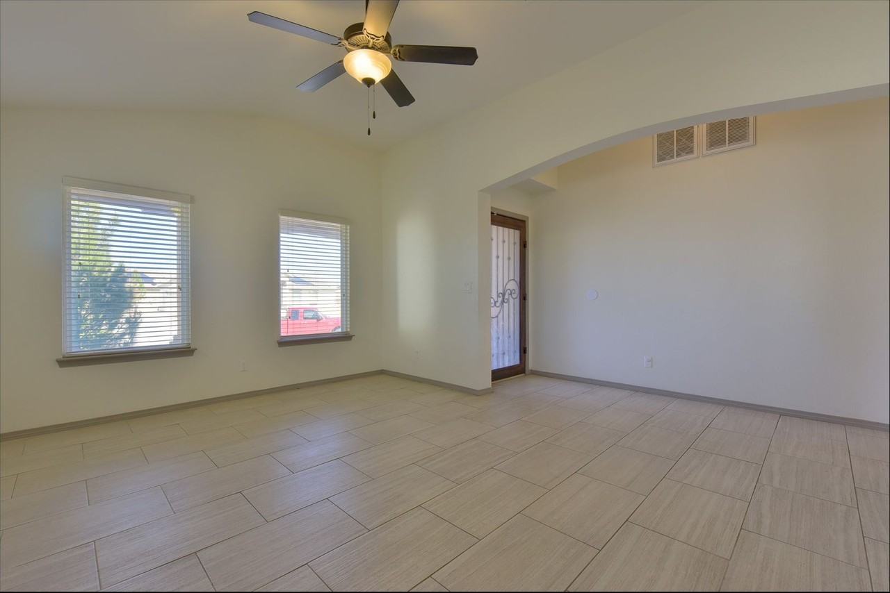 4957 Margarita Talamantes - Photo 6 of 40