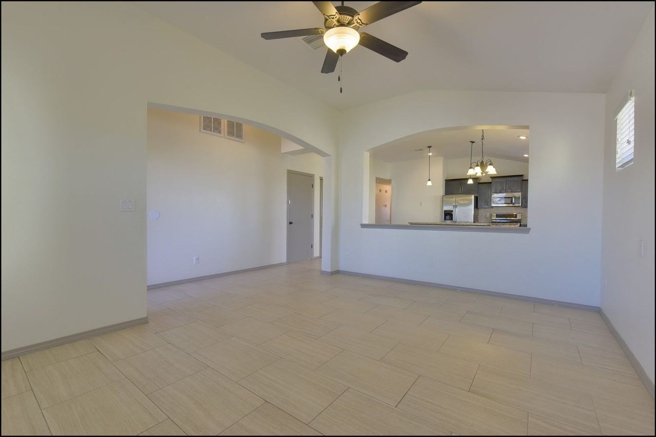 4957 Margarita Talamantes - Photo 7 of 40