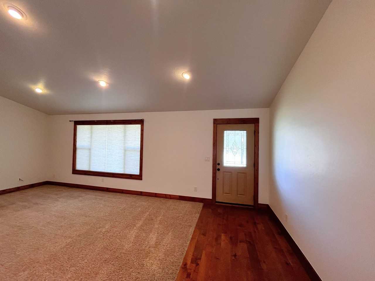 175 Brome Dr - Photo 4 of 29