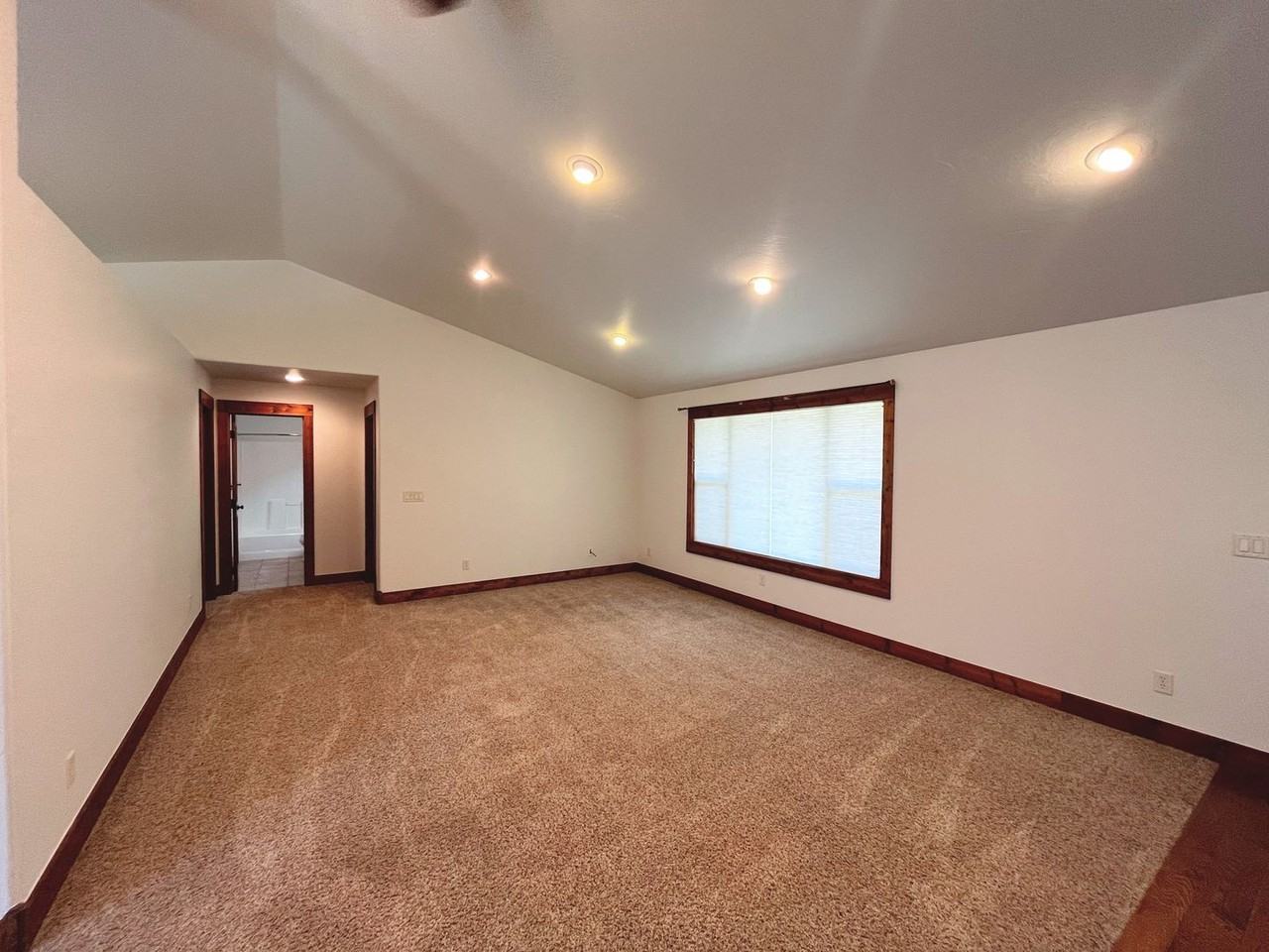 175 Brome Dr - Photo 6 of 29